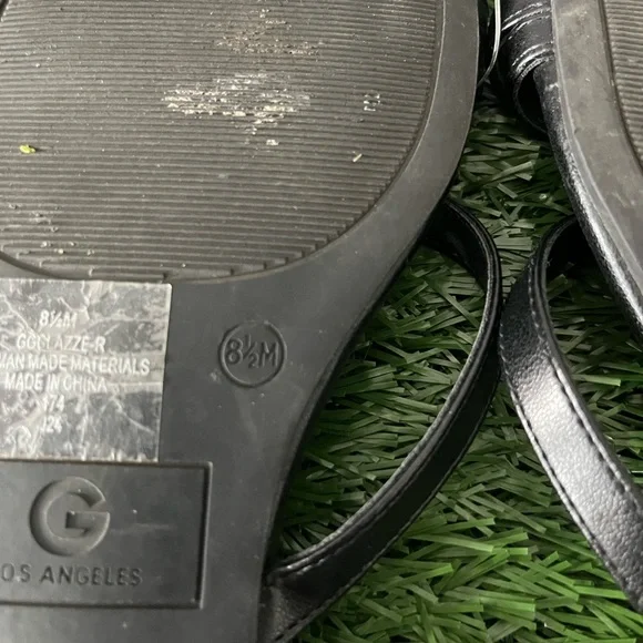 GBG Los Angeles Black Strappy Sandals NWOT - Picture 3 of 4